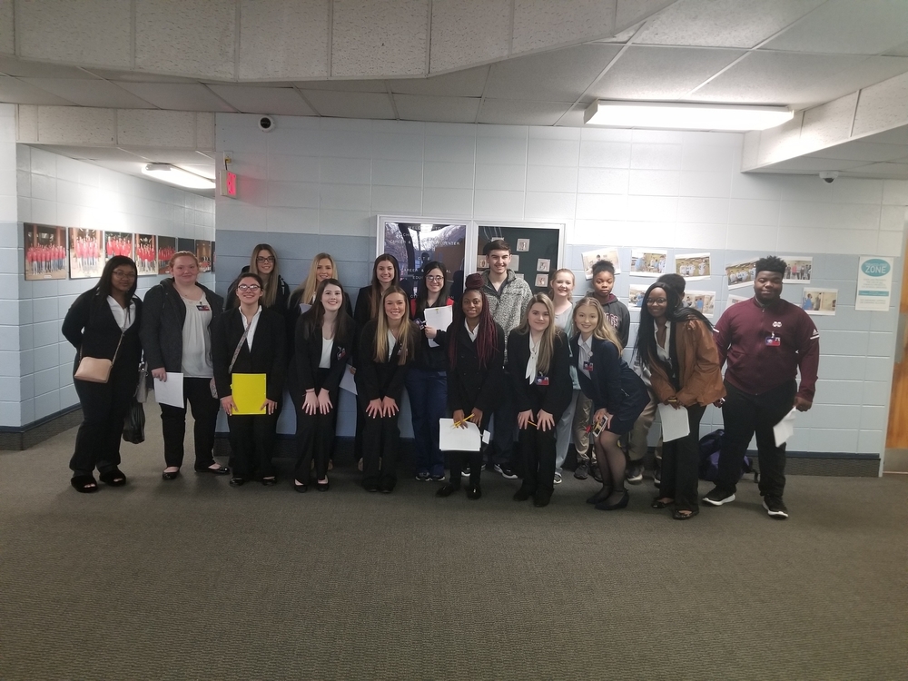 HOSA Students Attend District Conference